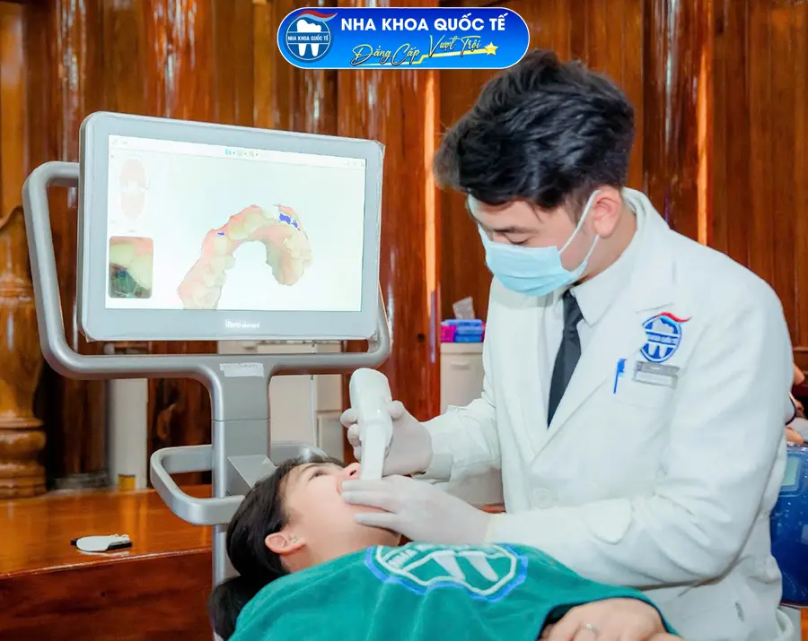 Khách hàng trải nghiệm máy SCAN ITERO 5D
